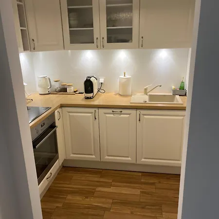 Jana Kazimierza 66 *