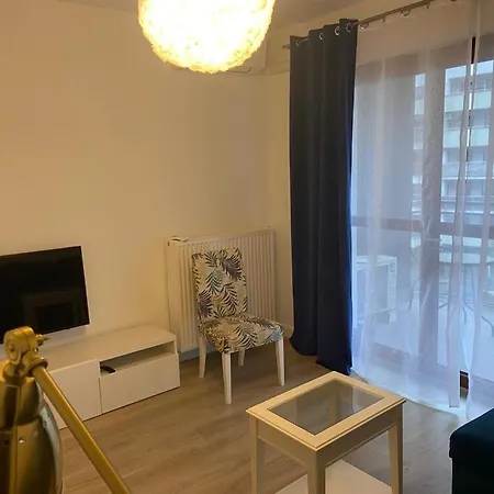 Jana Kazimierza 66 *